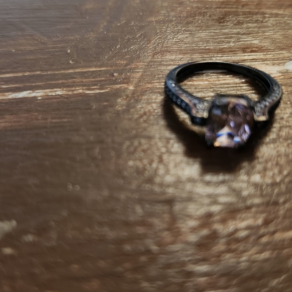 Avon Silver Ring, size 6.5 - Picture 5 of 8